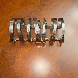 Elegant Silver Jewelry Cuff